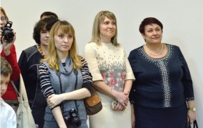 Людмила Ткаченко поблагодарила волонтеров за помощь оказавшимся в беде землякам